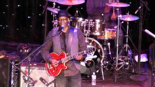 Miniatura de vídeo de "Keb' Mo' LRBC 2010 "I'm On Your Side""