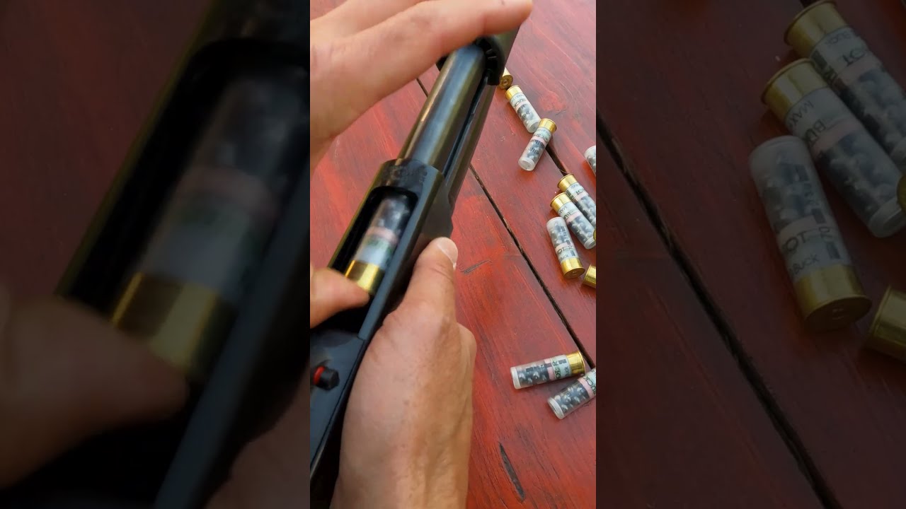 Pump Action Shotgun Mossberg Maverick 88 