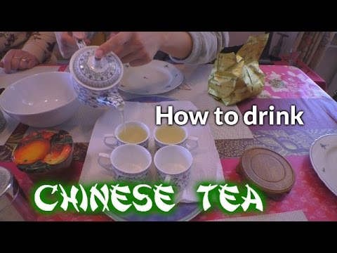 Video: Wie Grüner Tee In China Gebraut Wird