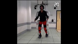 Ce tétraplégique marche grâce à un exosquelette dirigé par sa pensée