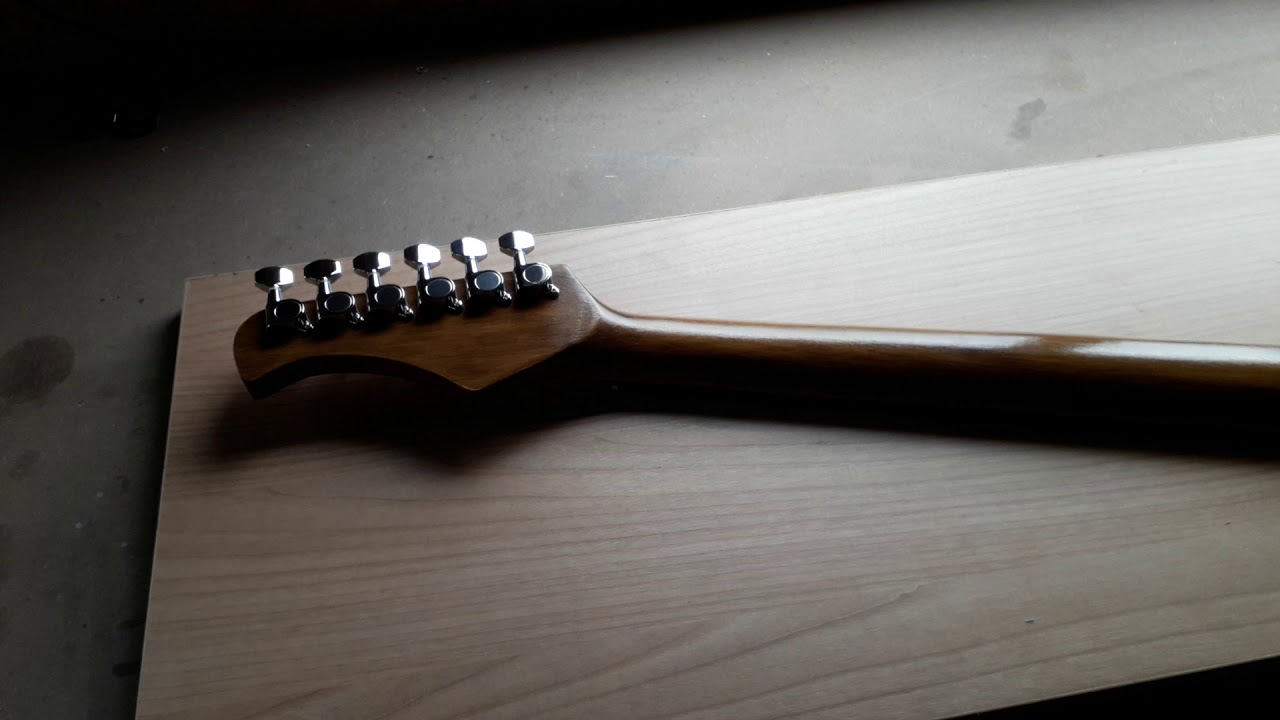 Roasted oak neck complete