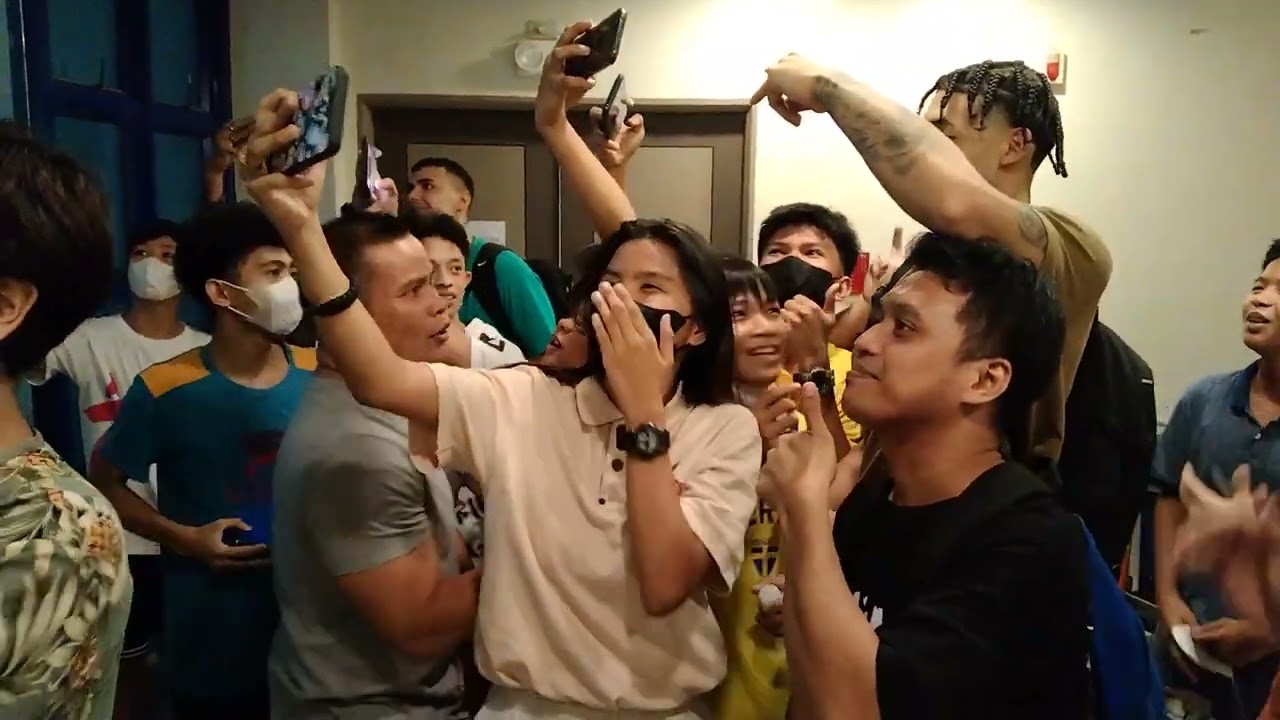 Fans flock Tyrus Hill, Mike DiGregorio