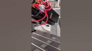 Upgrade your woodworking game with the Heliner 4 Axis CNC Router! 🔨