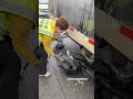 2 Emergency Rescue: 4.2m Light Truck Tire Replacement.