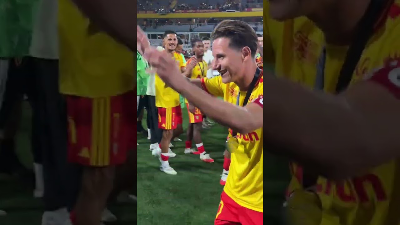 Team spirit 😂🤝 #football #ligue1 #foot #sports #edit #psg #ligue1mcdonalds #lens #thauvin #soccer