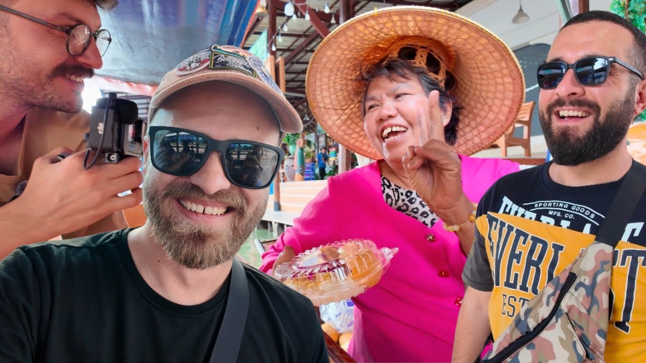 Tayland Bangkok YÜZEN PAZAR ! - Suyun Üzerinde Yaşıyorlar 🇹🇭 @Burak Durgun @Peleng