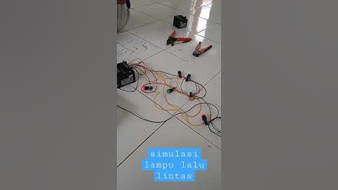 simulasi lampu lalu lintas  || PLC Simulation #smkbisa #plc #engineering #shorts #viral #shortvideo
