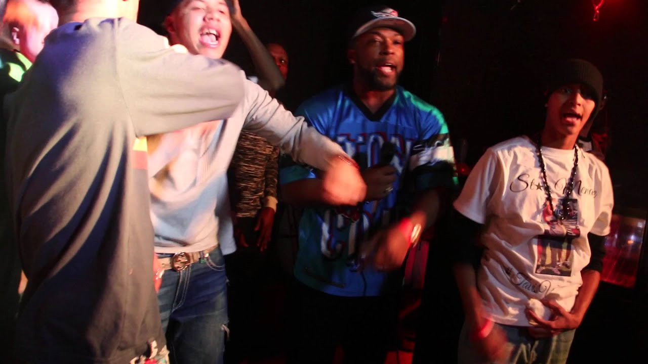 Tonton Taz,Bo, & The InFamou$ Razor Perform "Ima Dope Boy" Live At Monroe Night Club! di YouTube Tonton Taz,Bo, & The InFamou$ Razor Perform "Ima Dope Boy" Live At Monroe Night Club! di YouTube