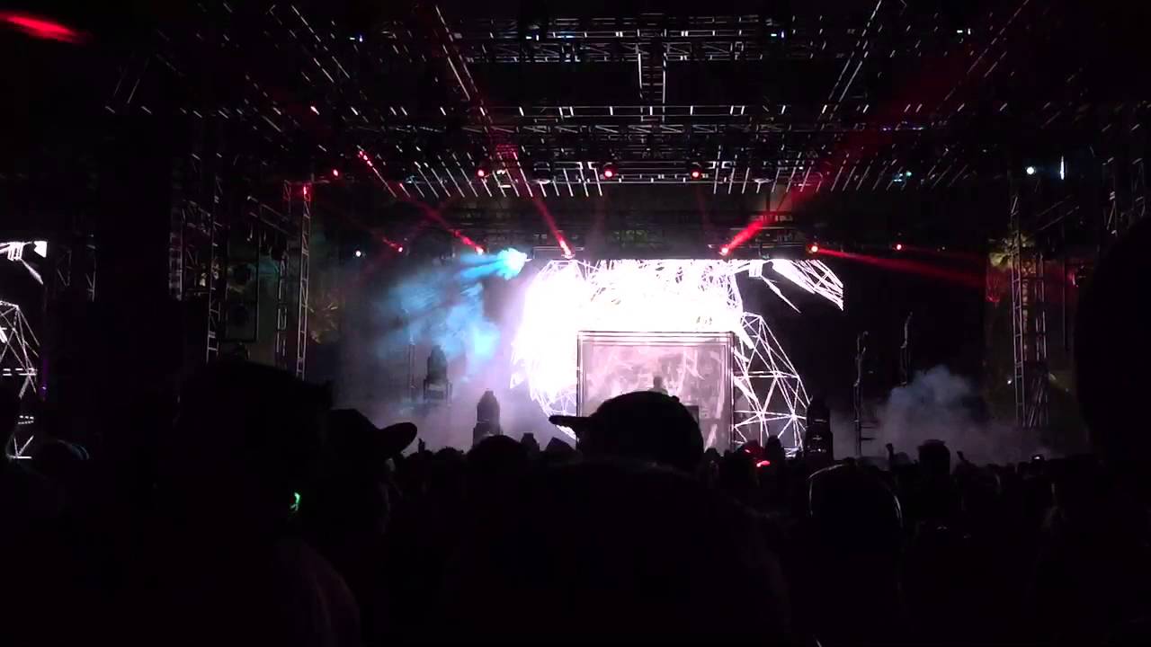 Παρακολούθηση Dubfire - Roadkill @ Coachella W2 2016 στο YouTube Παρακολούθηση Dubfire - Roadkill @ Coachella W2 2016 στο YouTube