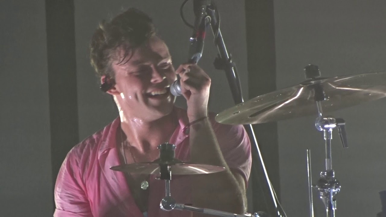 5 Seconds of Summer - Talk Fast - Ashton talks - Phoenix 4-23-18