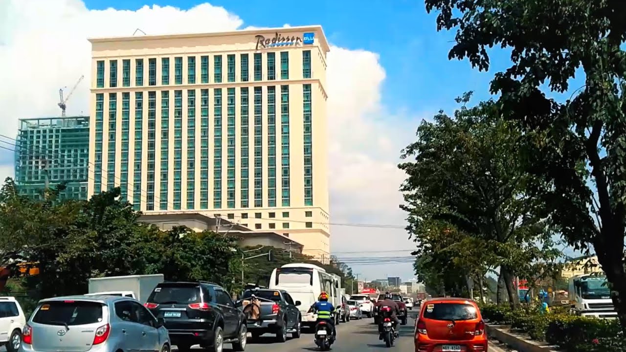 Driving from Cebu City to Cebu Yacht Club, Mactan Island, Lapu-Lapu City, Cebu, the Philippines