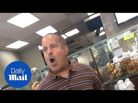 Short man rants at female bagel shop employees before fight