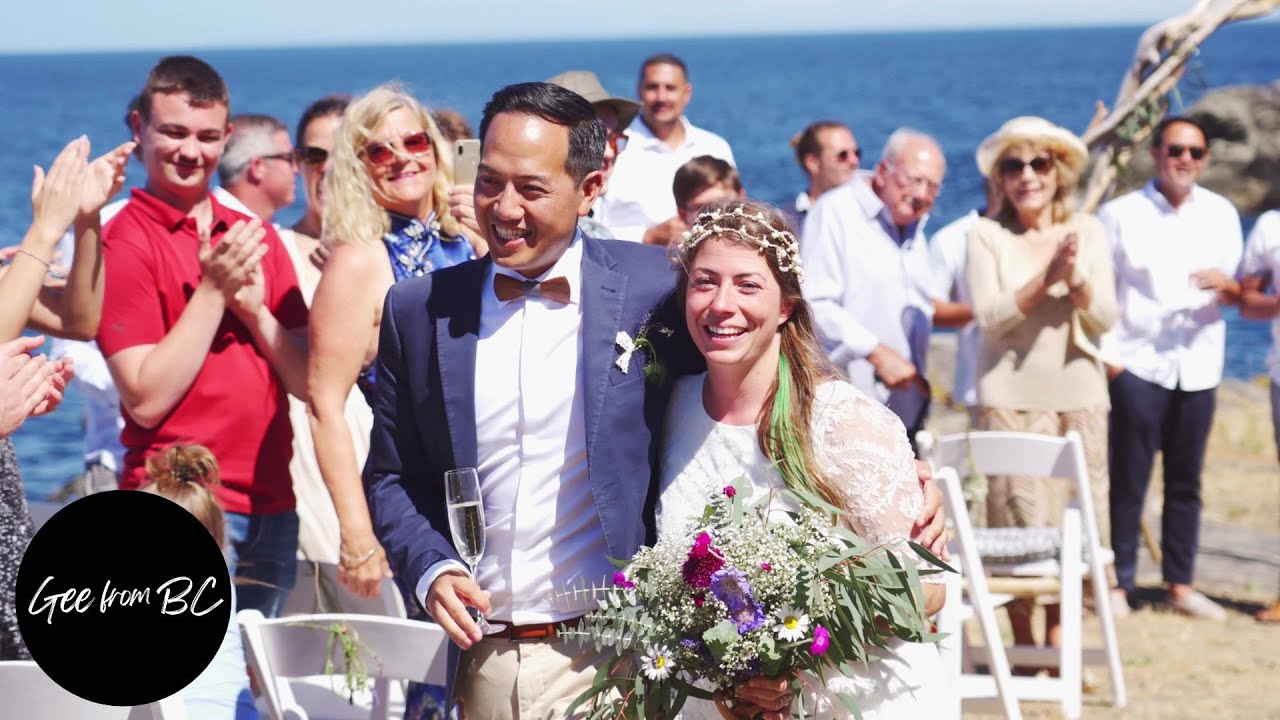 A Beautiful Summer Wedding at Gabriola Island