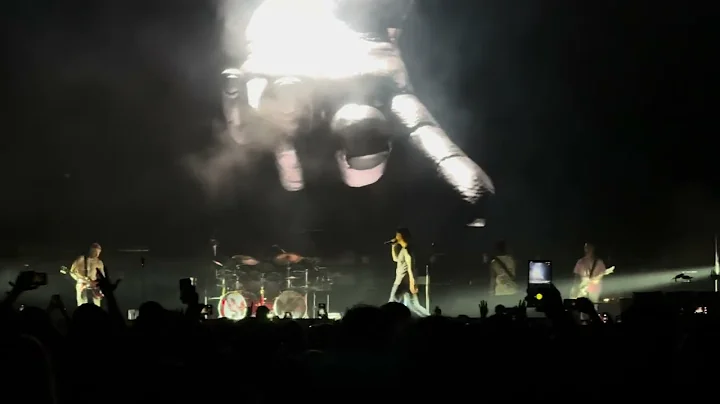 Avenged Sevenfold - Afterlife (2025-09-01, Soldier Field, Chicago, IL) [4K HDR]