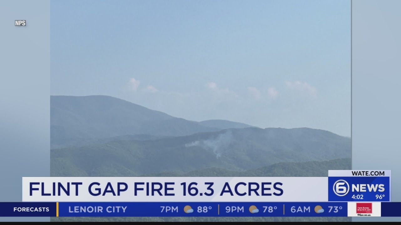 Crews continue to fight wildfire in the Smokies - YouTube