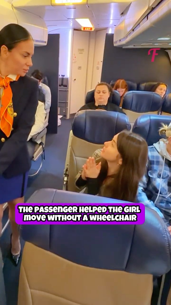 Flight Crew Ignored a Disabled Woman but Passengers Helped Her #shorts