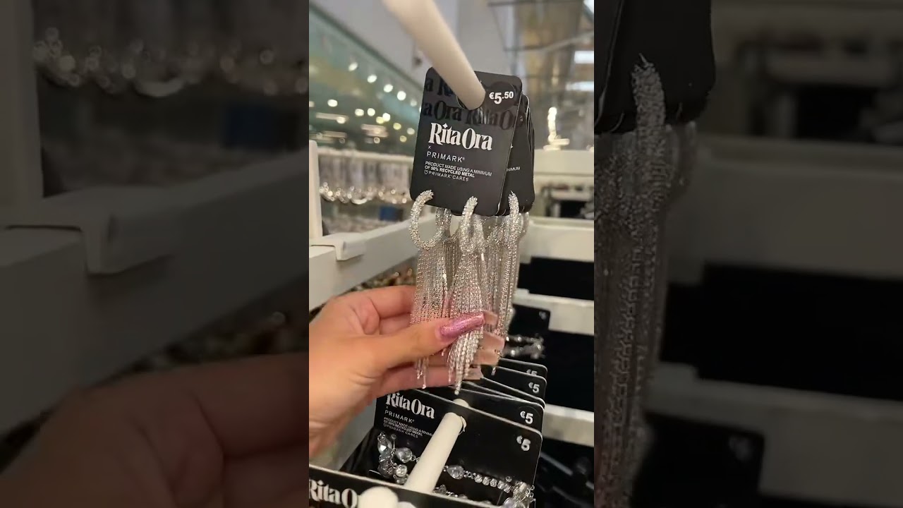 #accadeoggi #lifeisbutadream #makeup #finance #26january #unboxing #whowillbemylifepartnerta #beauty