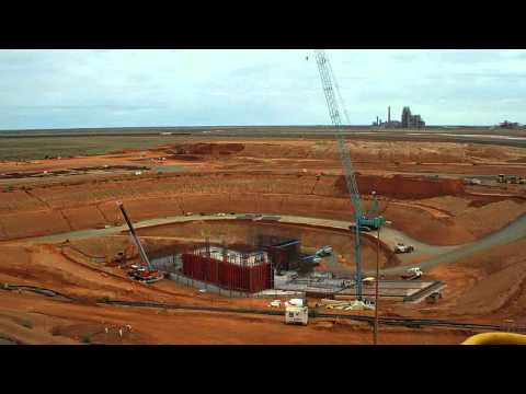 Fortescue Metals Group (FMG) train unloader August 2011