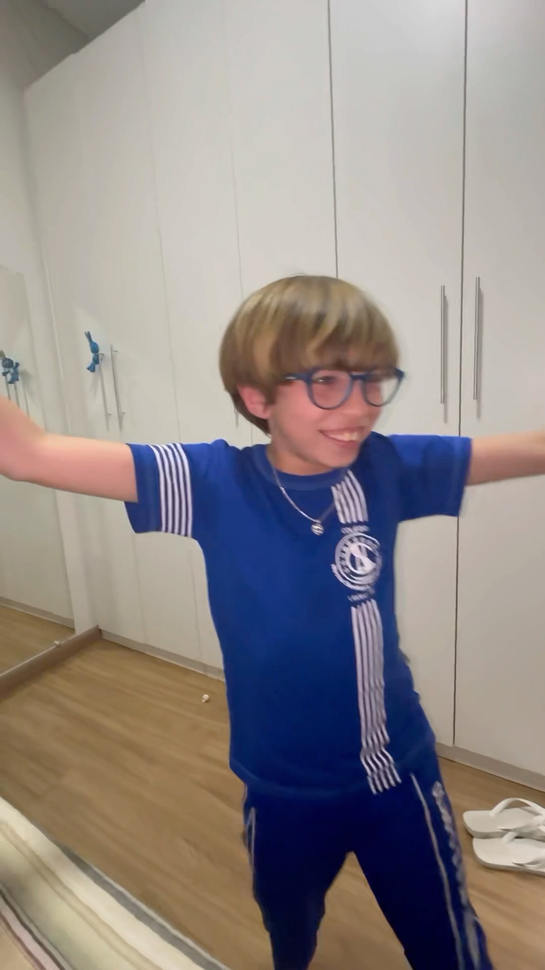 MEU IRMÃOZINHO DEU A MAIOR SORTE E TIROU O CRISTIANO RONALDO!!! ?