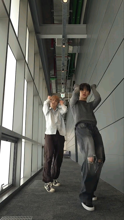 Yeonjun and Soobin dance to The Killa 😻 #tommorow_x_together #yeonjun #soobin #The_Killa #fyp