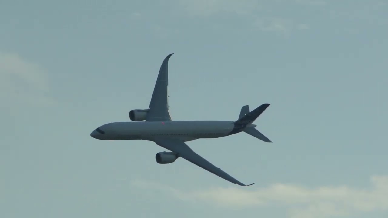 Airbus A350 941 F WXWB Demonstration Flight MAKS 2015