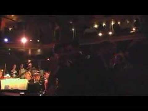 RICHARD HALPERN Sings "When The Red, Red Robin..."