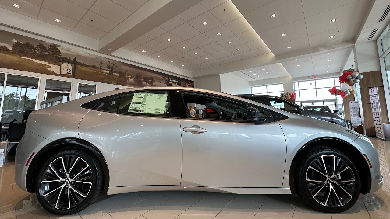 Toyota Prius 2024 Limited Cutting Edge - YouTube