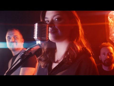 Out In Style (live Session) - Celestal & Cecilia Krull