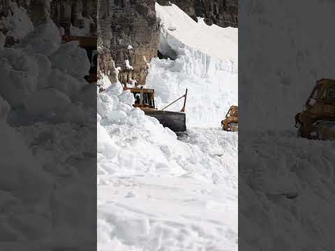 Snow Removal Going-to-the Sun Road