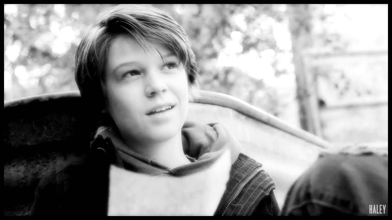 chasing cars | dylan & lily {we bought a zoo}