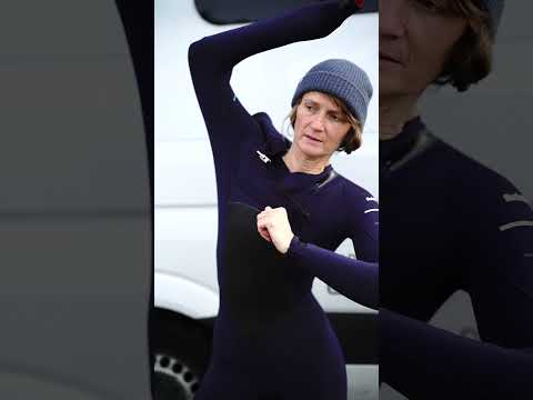How to put on a hooded winter wetsuit