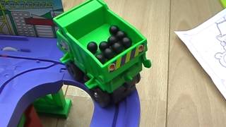 Tomy Big Big Loader Construction Set In Action
