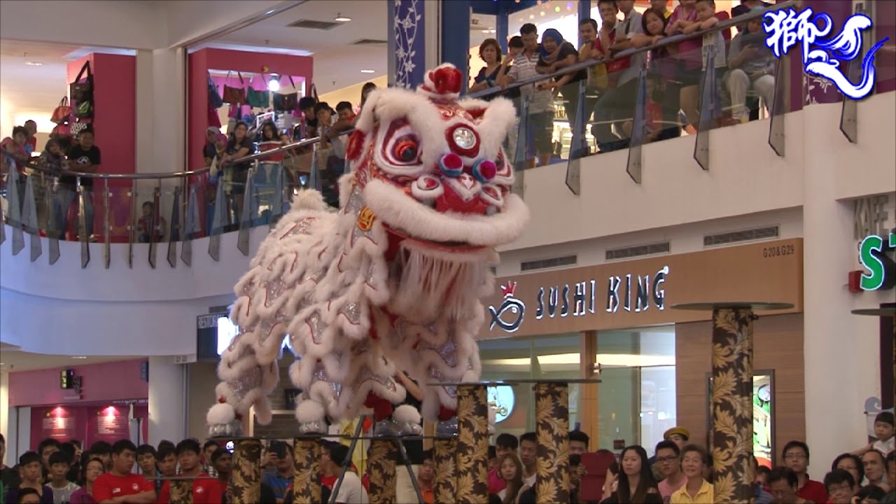 柔佛麻坡关圣宫龙狮团 Kun Seng Keng Lion and Dragon Dance Association