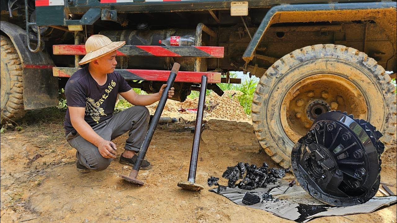 120 минут на замену сломанного заднего моста грузовика на возвышенности — Danh Repairer Car