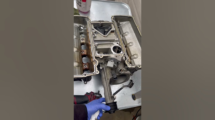Worn supercharger coupler on a 5.0L V8 Supercharged Range Rover Jaguar motor.