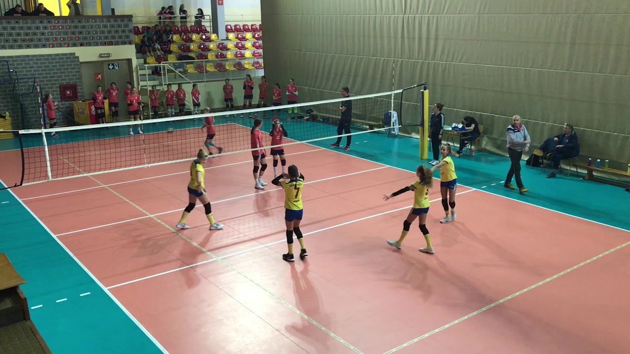 MALA ODBOJKA OK MEDVEŠČAK-HAOK MLADOST 25:20 (10.11.2019) Prvi set