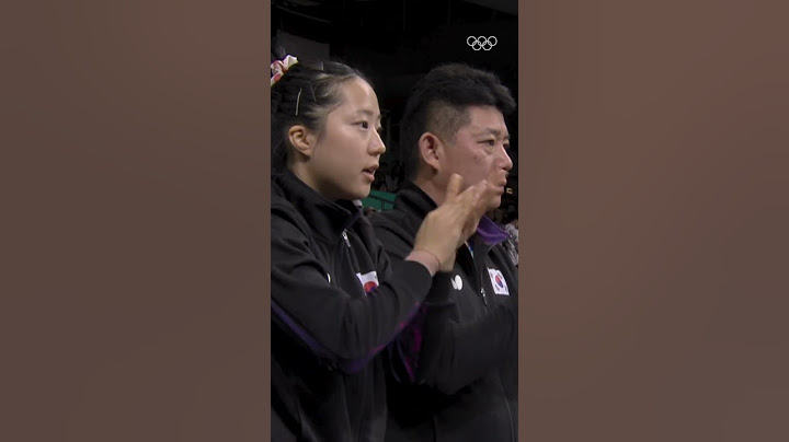 두 손 번쩍! 박수까지 똑같아요👏👏👏