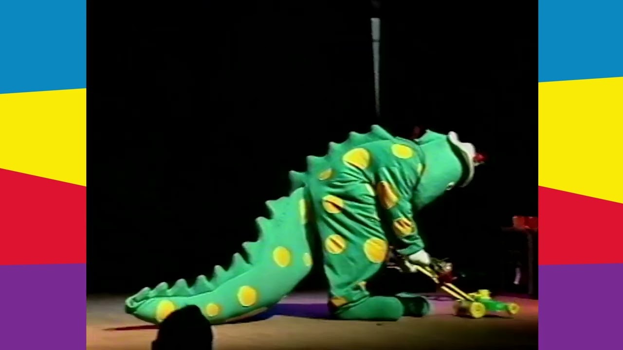 D.O.R.O.T.H.Y (My Favourite Dinosuar) The Wiggles + Dorothy the Dinosaur Live in Concert