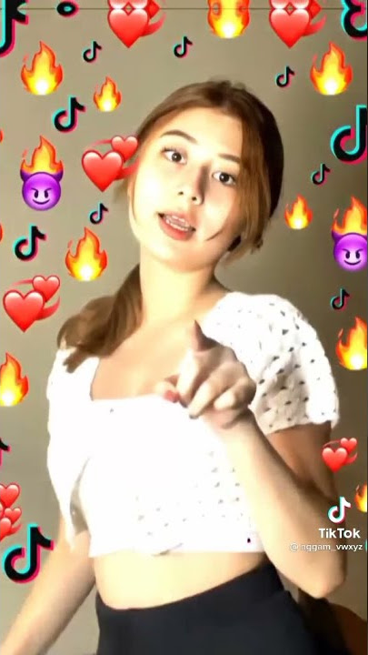 Cewek cantik pamer susu viral tiktok