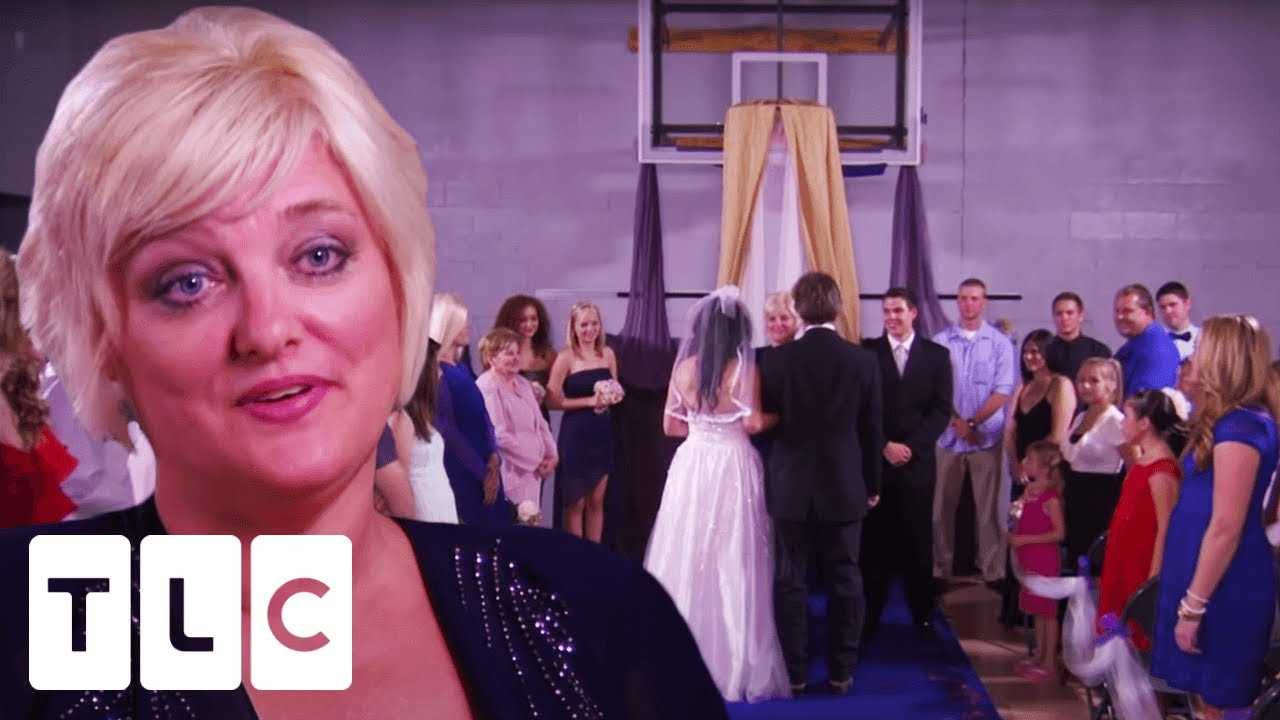 Mother Of The Bride Plans An Extremely Cheap Wedding! Extreme