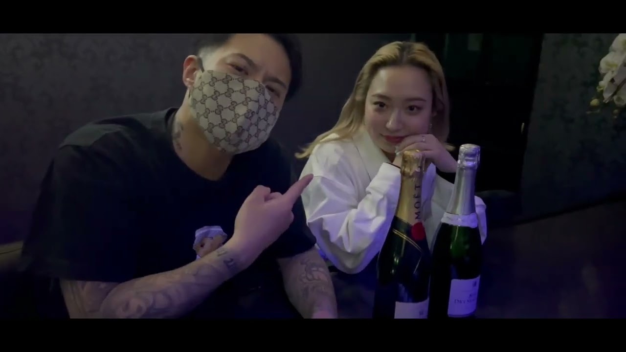 ワンチャン feat. GUNKAN