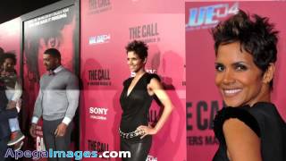 Halle Berry Shows off her toned legs at the Premiere of 'The Call'