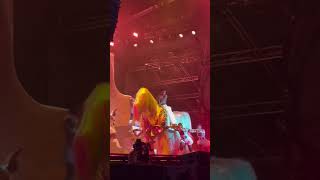 Lil Nas X Rides Horse On Stage 😳