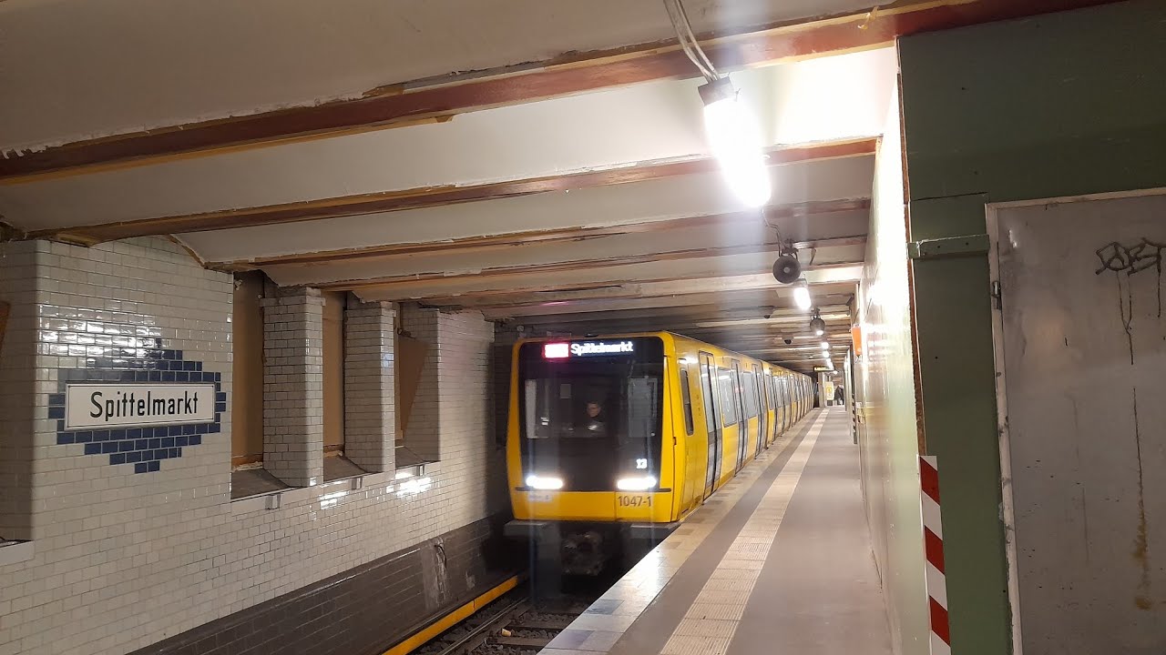 Mitfahrt in der U2 von Spittelmarkt bis Spichernstraße im IK18 1047-4