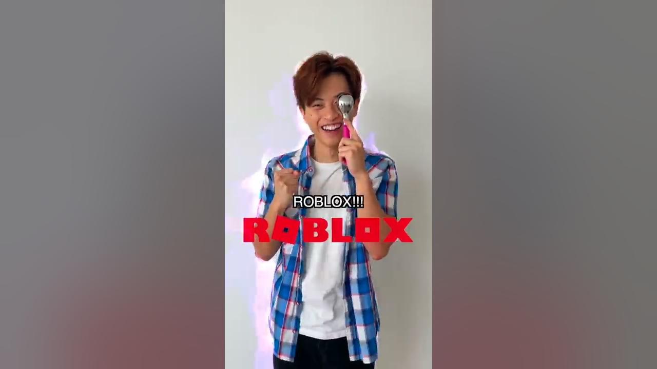 WHEN ROBLOX FANS VISIT THE EYE DOCTOR WHEN ROBLOX FANS VISIT THE EYE DOCTOR