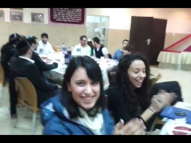 Rabbi Grossman from Migdal HaEmek meets the Jewish Student Leaders group