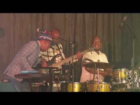 MALATJI - KHELELO (LIVE)  GOSHA 9