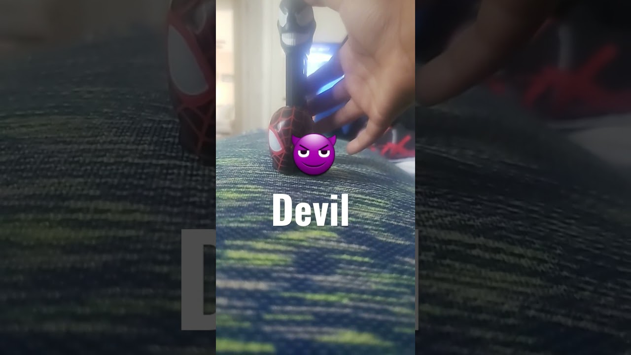 venom pez dispenser mouth jumpscare YouTube