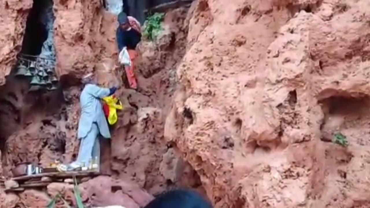 💐जय माता दी 🙏🏻💐🌷🌺🌹🍒🥭🍎🍊🍐