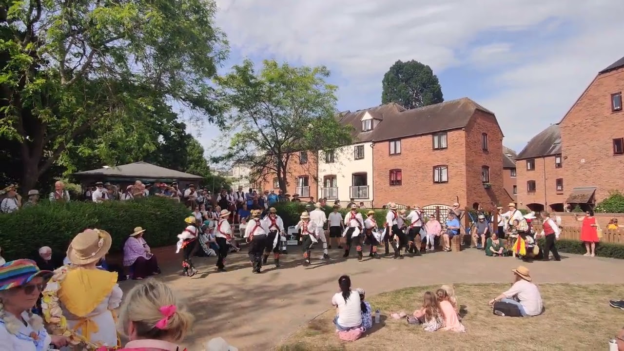 Vale of Evesham National Morris Weekend 2025 - Stafford Morris and Uttoxeter Morris dancing Skirmish